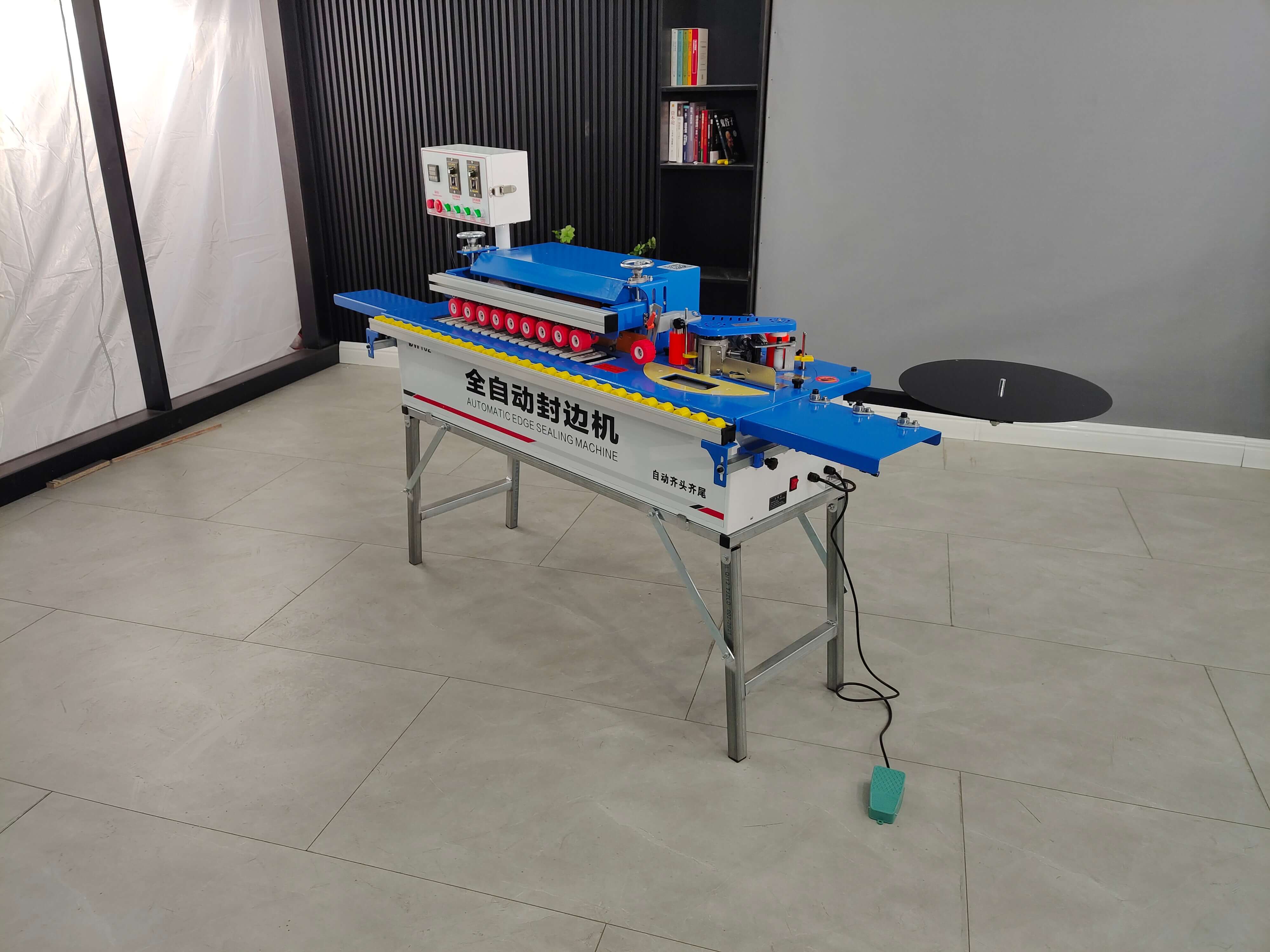 High-Speed-Edge-Banding-Trimmer-Machine (4)